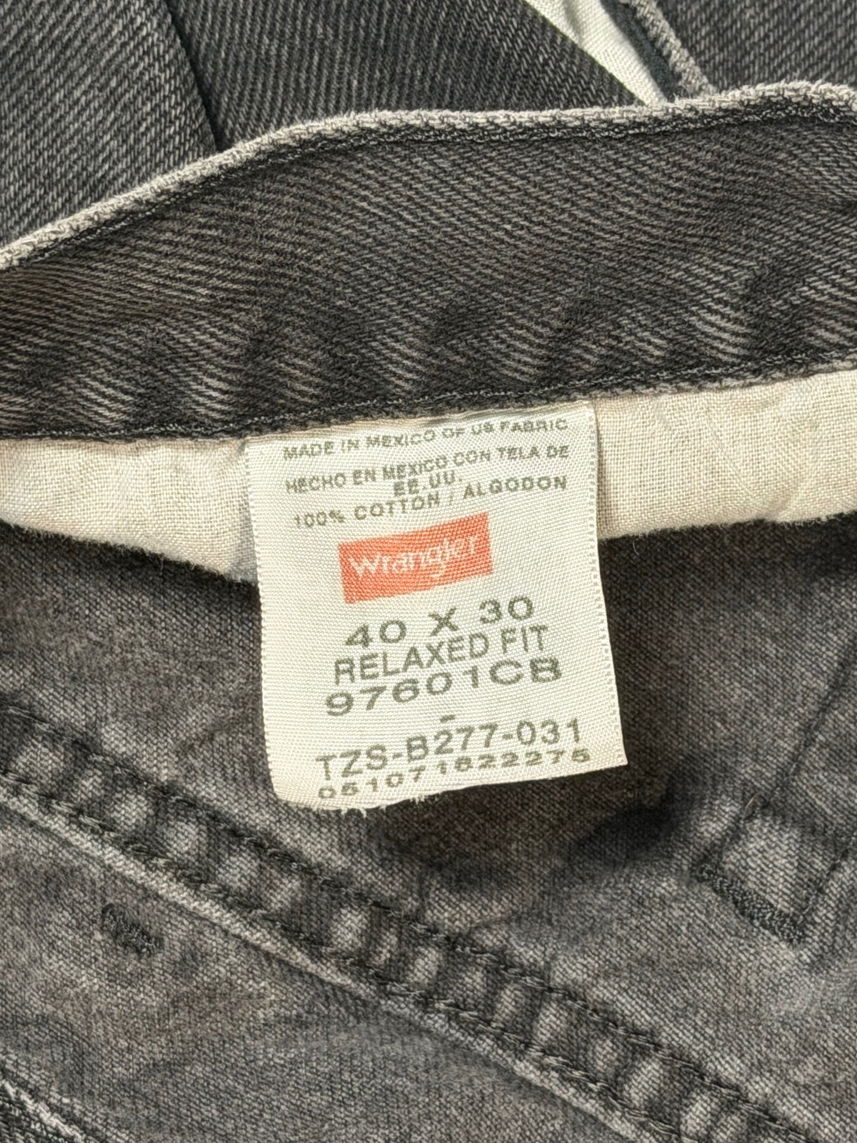 Wrangler Black Relaxed Fit Jeans 40x30