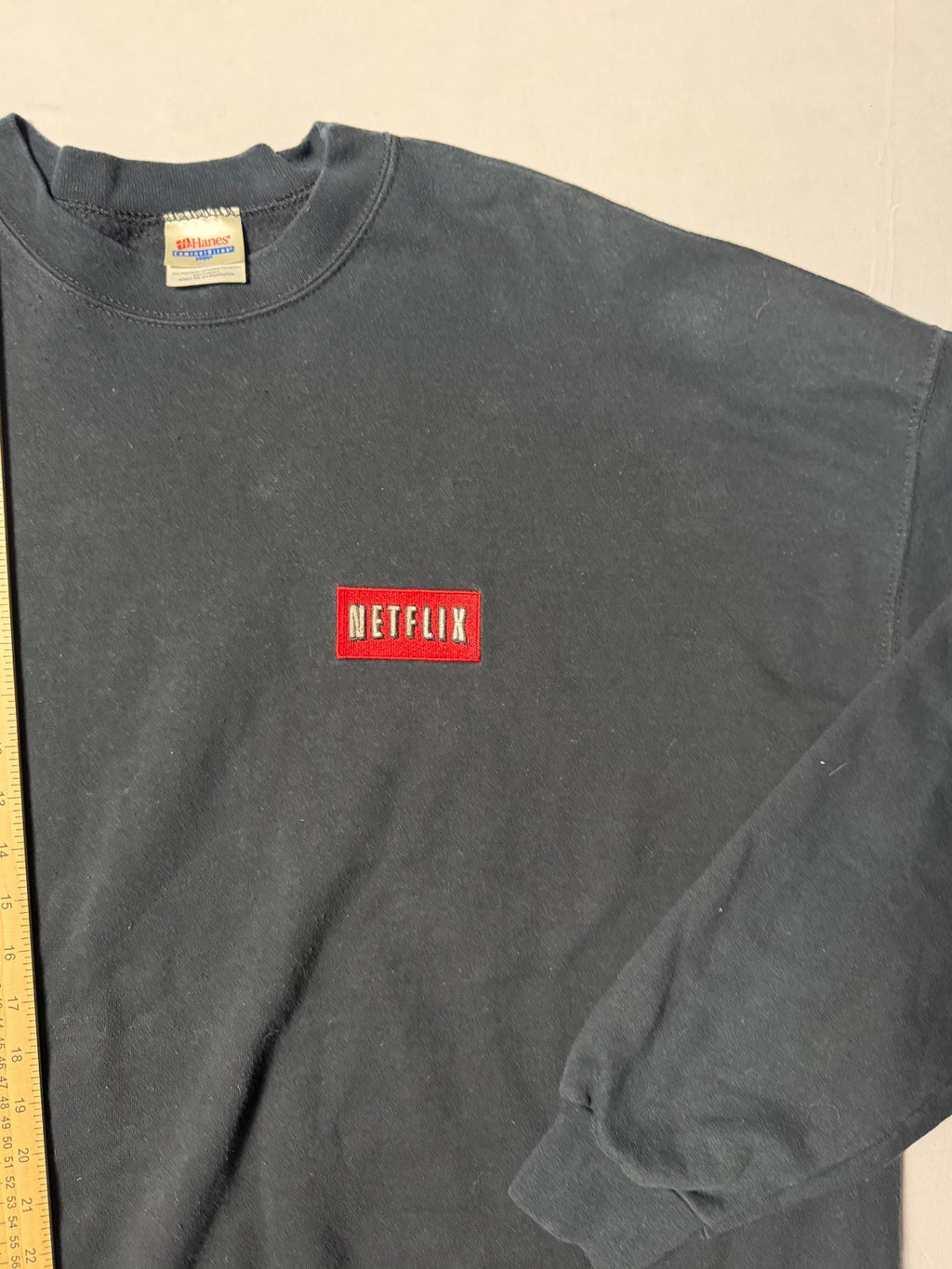 Vintage Netflix Embroidered Logo Black Sweatshirt 3XL