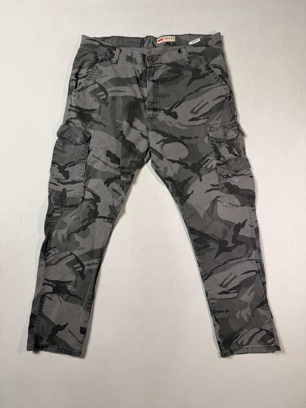Wrangler Gray Camo Regular Taper Cargo Pants 38x30