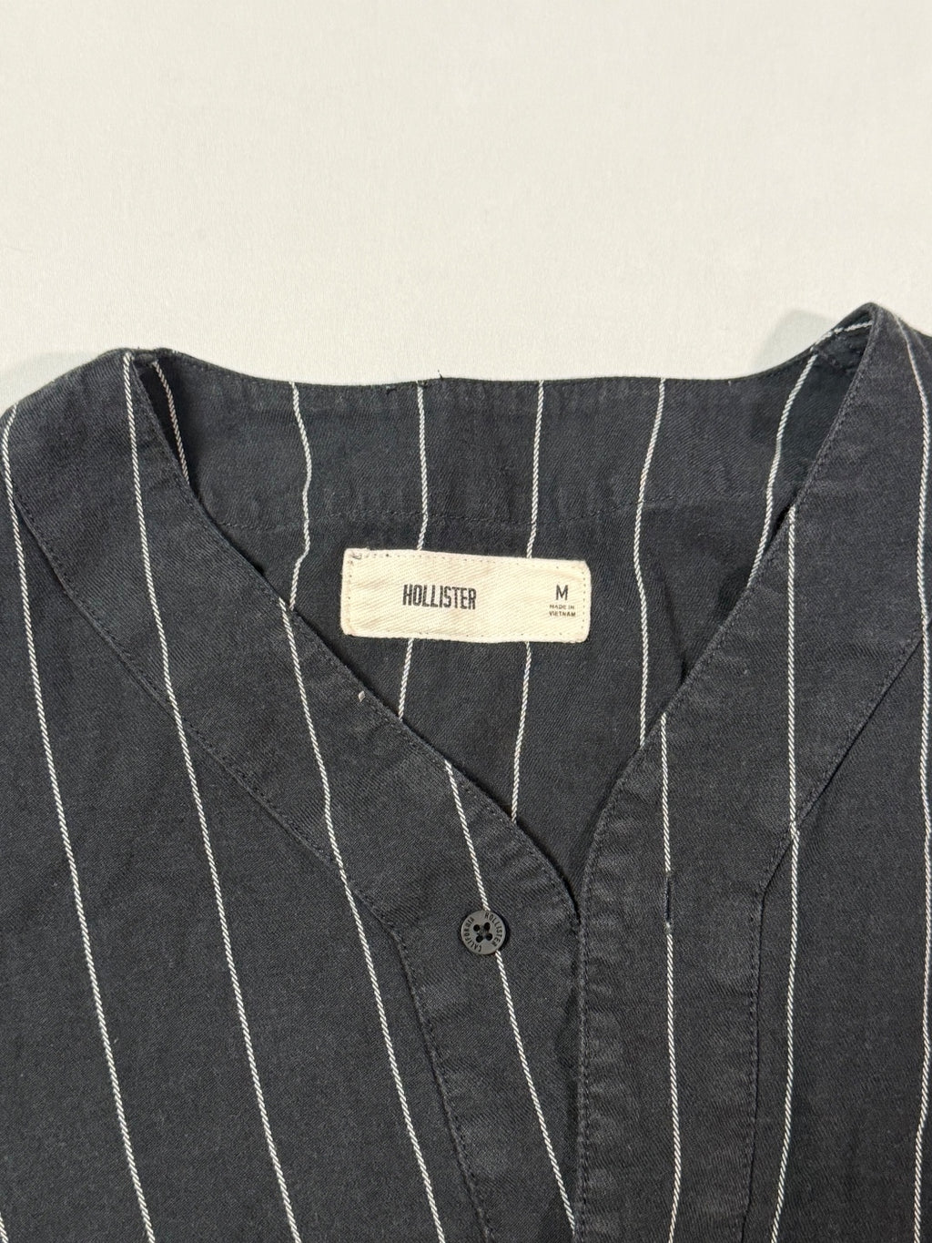 Hollister Los Angeles Pinstripe Baseball Jersey Shirt M