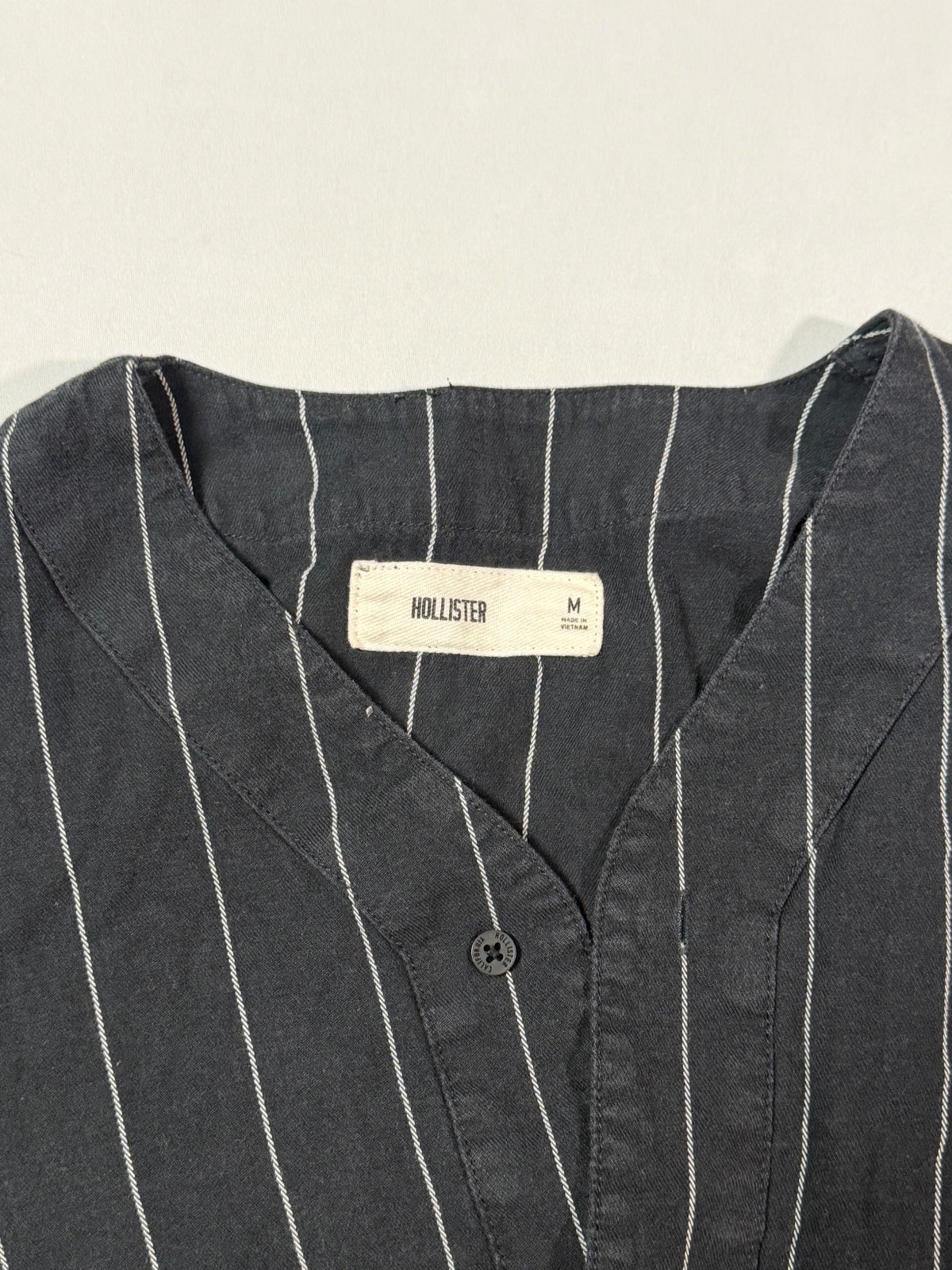 Hollister Los Angeles Pinstripe Baseball Jersey Shirt M