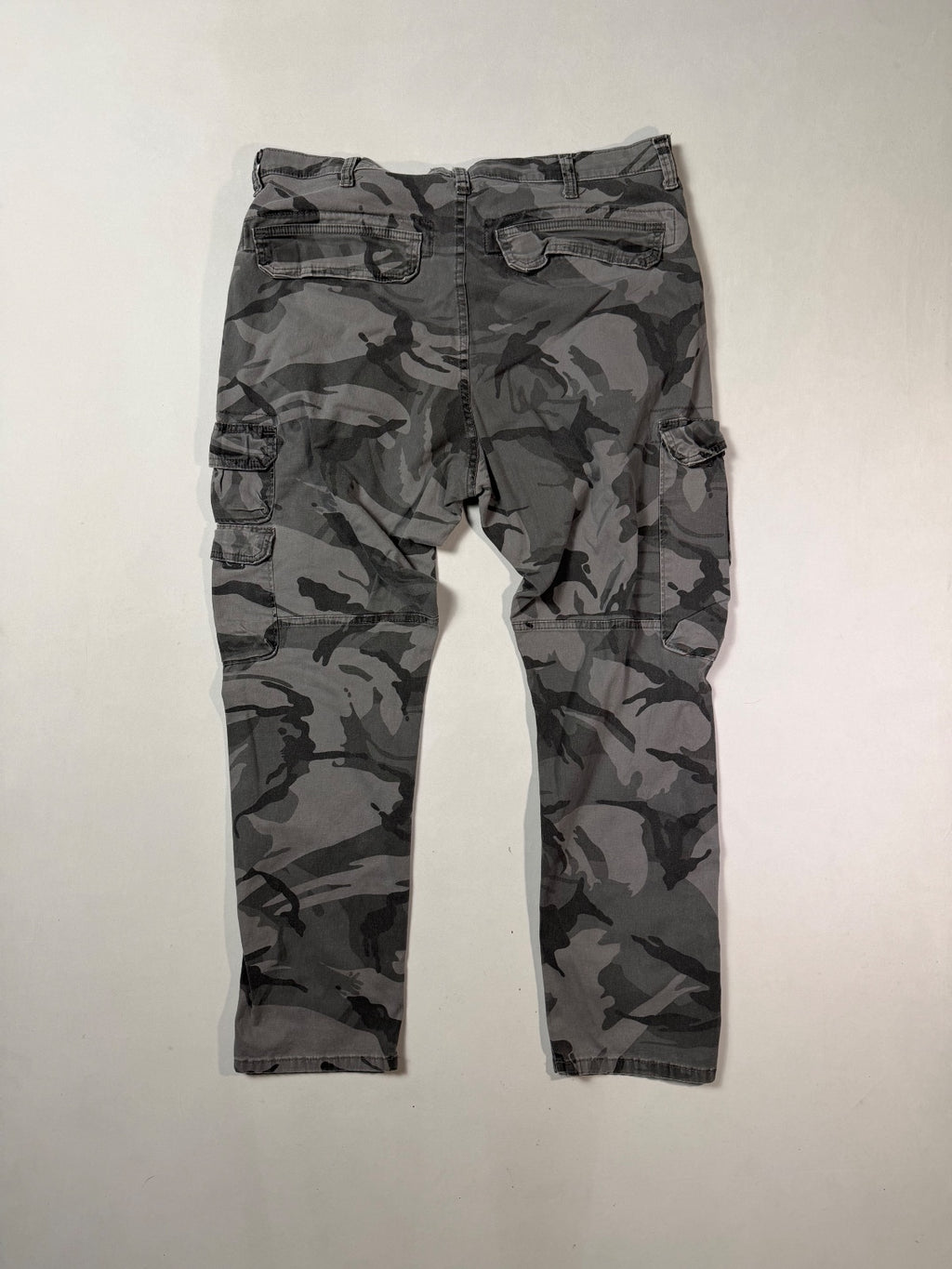 Wrangler Gray Camo Regular Taper Cargo Pants 38x30